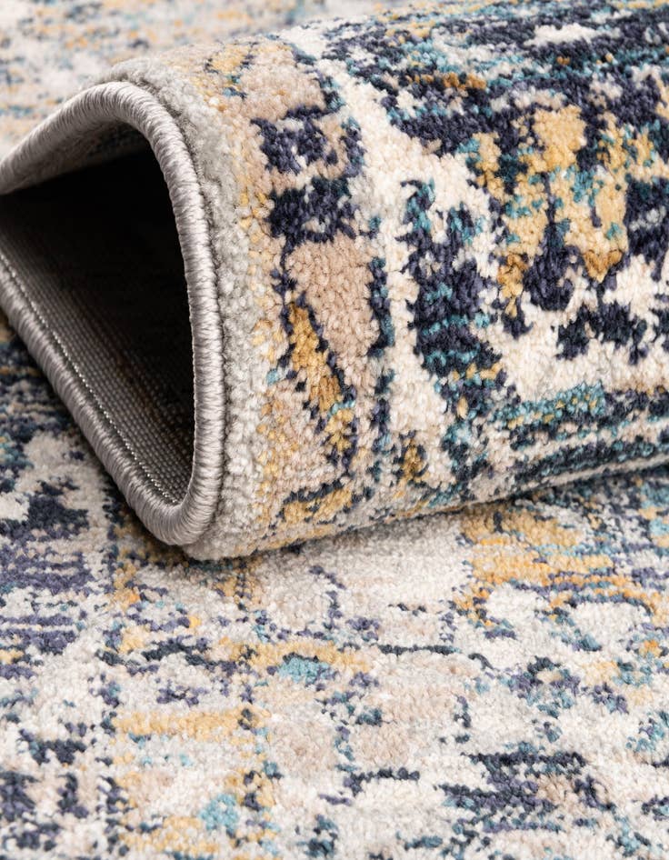 Detail image of  5' 3 x 7' 7 Lola Rug