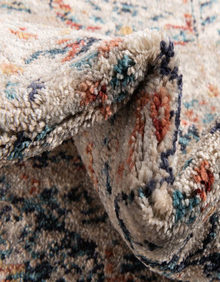 Detail image of  5' 3 x 7' 7 Lola Rug