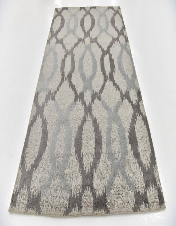 Detail image of  5' x 8' Luna Wool Rug