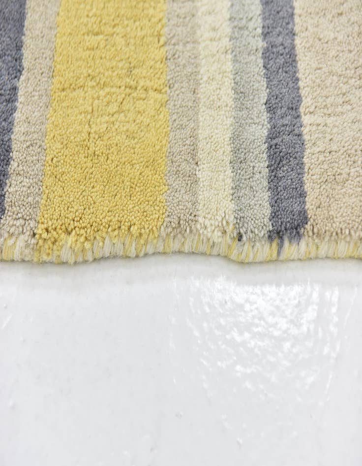 Detail image of  2' 8 x 4' 10 Luna Wool Rug