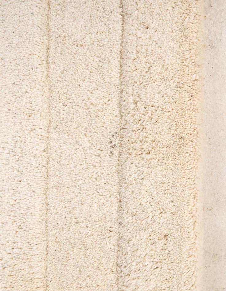 Detail image of  2' 8 x 5' Luna Wool Rug