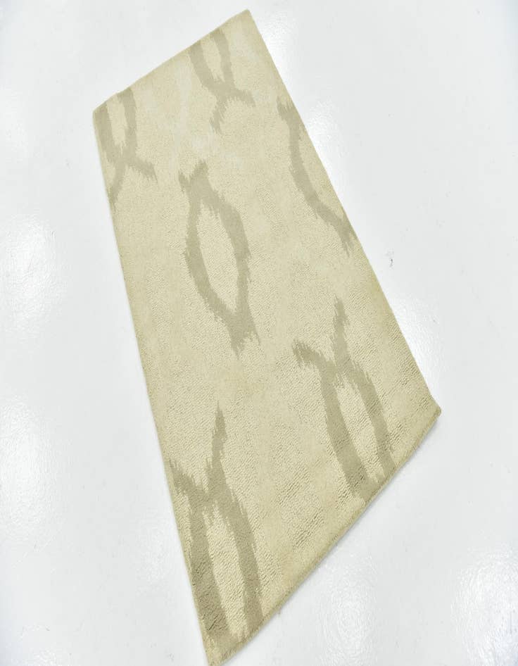 Detail image of  3' x 5' Luna Wool Rug