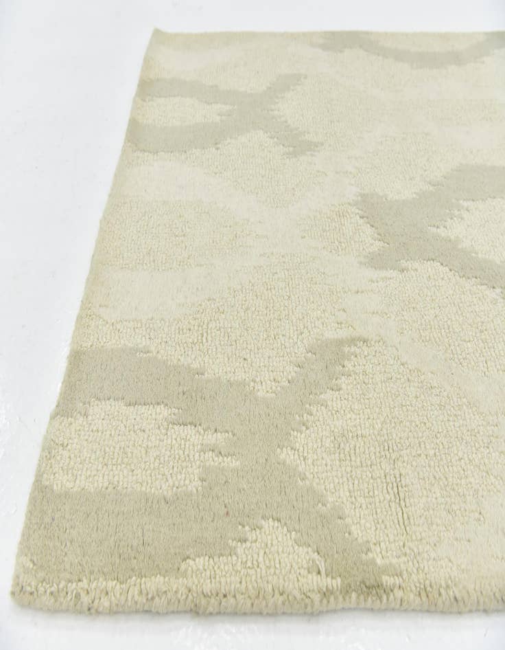 Detail image of  3' x 5' Luna Wool Rug