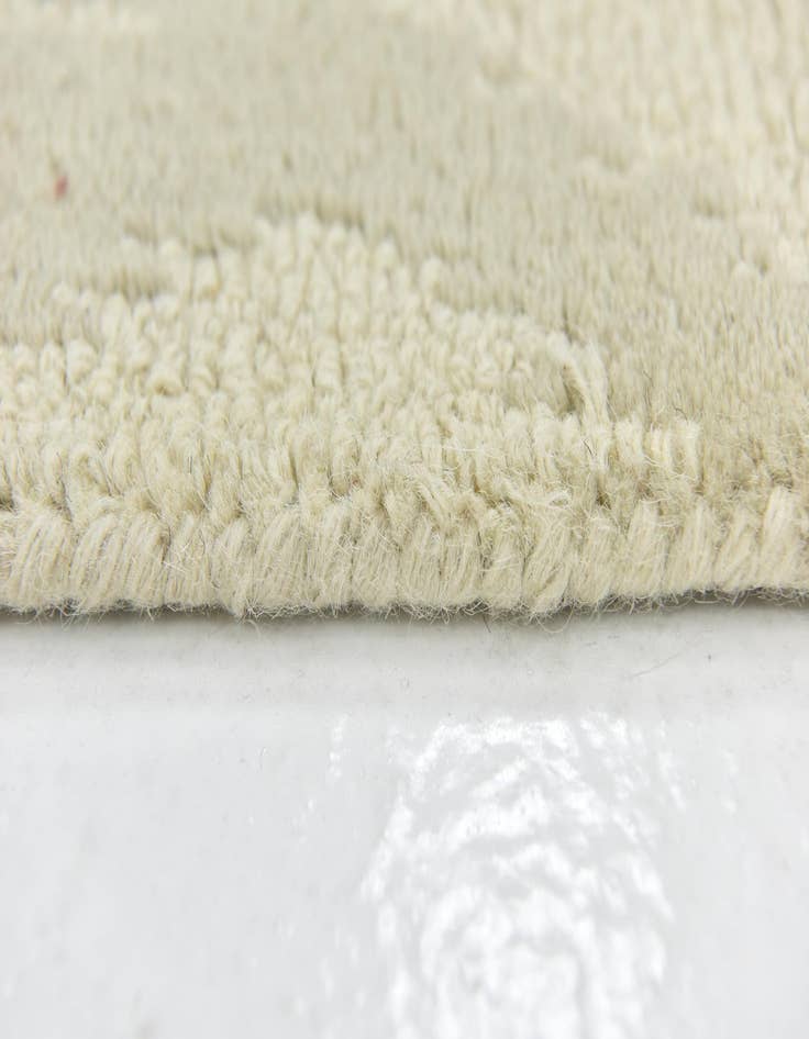 Detail image of  3' x 5' Luna Wool Rug