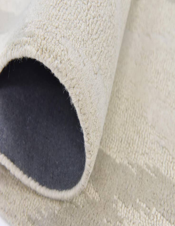 Detail image of  3' x 5' Luna Wool Rug