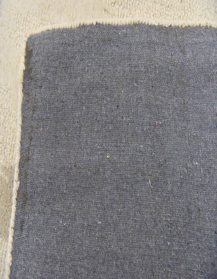 Detail image of  3' x 5' Luna Wool Rug