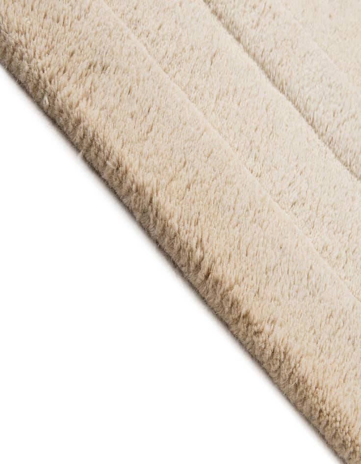 Detail image of  2' 9 x 5' Luna Wool Rug