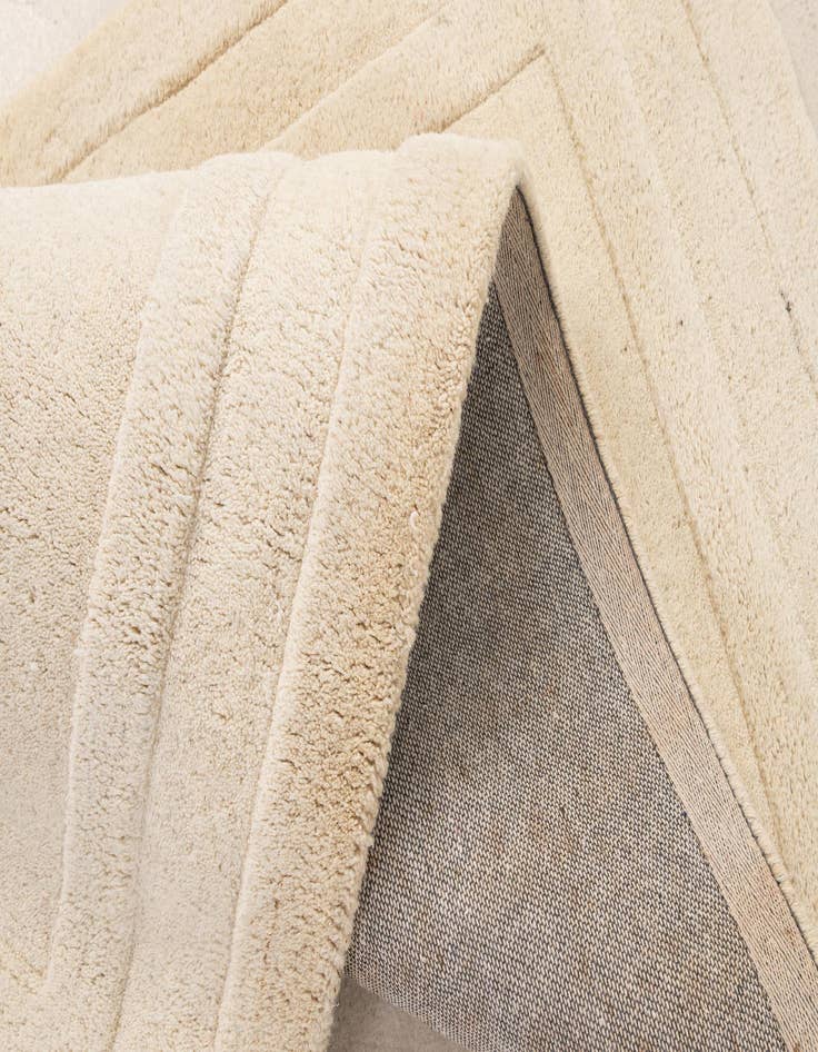 Detail image of  2' 9 x 5' Luna Wool Rug