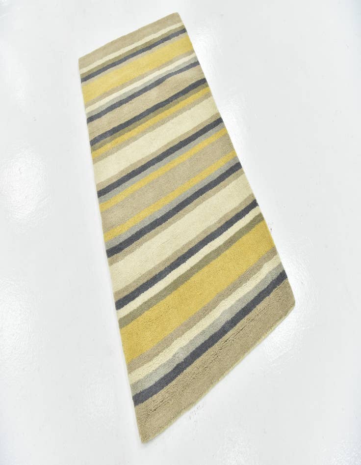 Detail image of  2' 8 x 4' 10 Luna Wool Rug