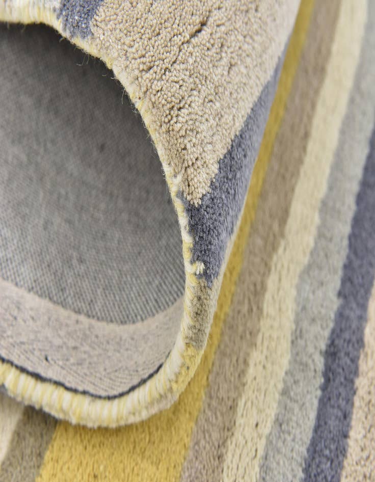 Detail image of  2' 8 x 4' 10 Luna Wool Rug