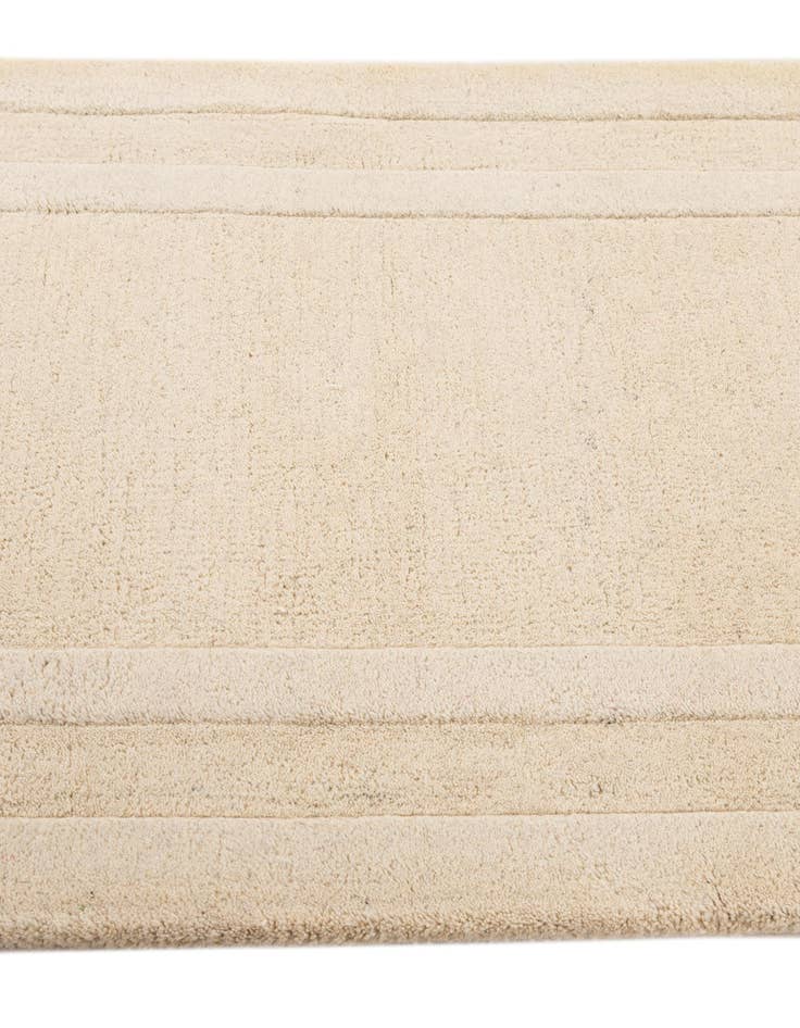 Detail image of  2' 8 x 4' 10 Luna Wool Rug