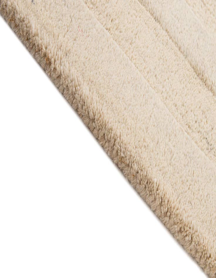 Detail image of  2' 8 x 4' 10 Luna Wool Rug