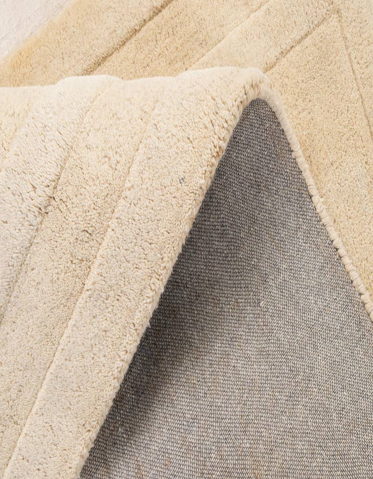 Detail image of  2' 8 x 4' 10 Luna Wool Rug