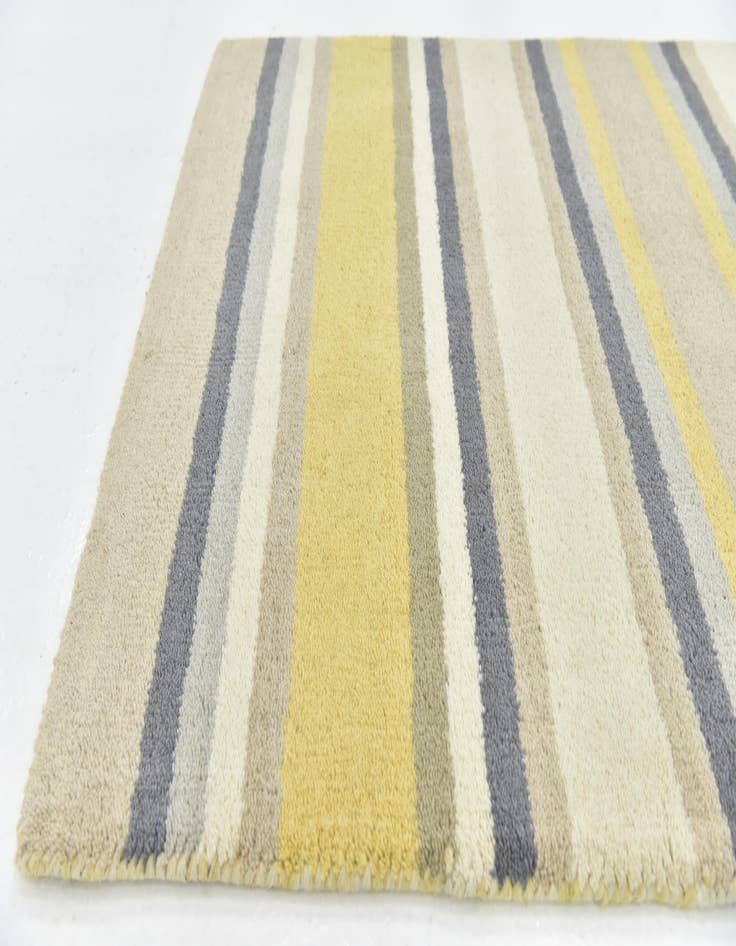 Detail image of  2' 8 x 4' 10 Luna Wool Rug