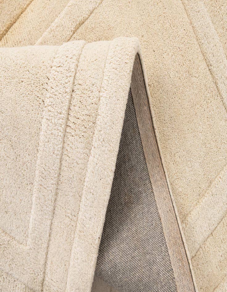 Detail image of  2' 8 x 5' Luna Wool Rug