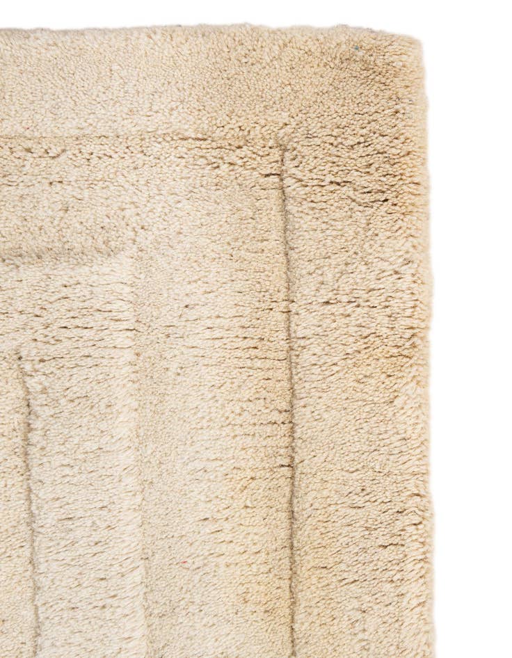 Detail image of  2' 8 x 5' Luna Wool Rug