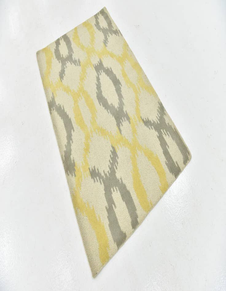 Detail image of  3' 2 x 5' Luna Wool Rug