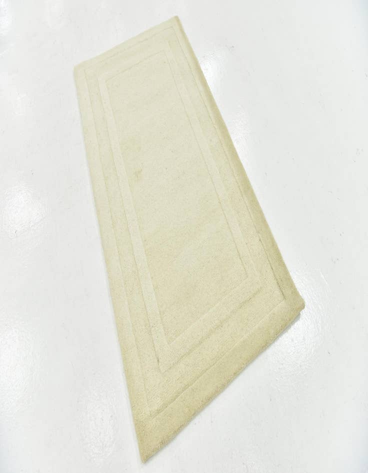 Detail image of  2' 9 x 5' Luna Wool Rug