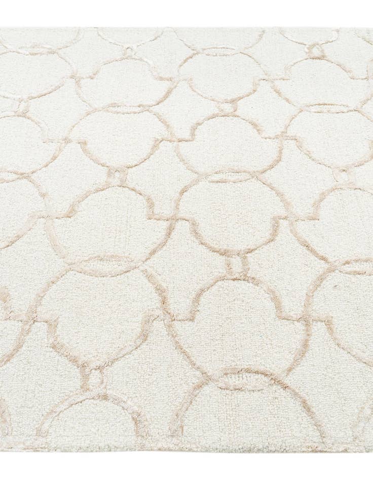 Detail image of  5' x 7' 6 Luna Rug