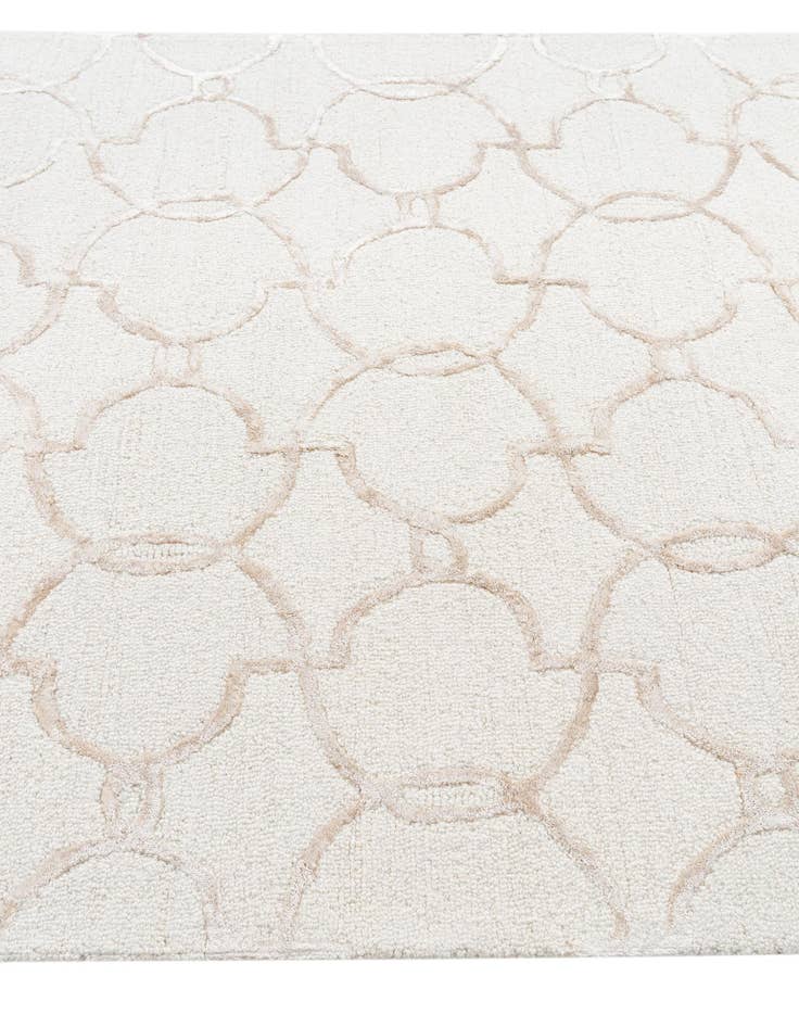 Detail image of  5' x 7' 6 Luna Rug