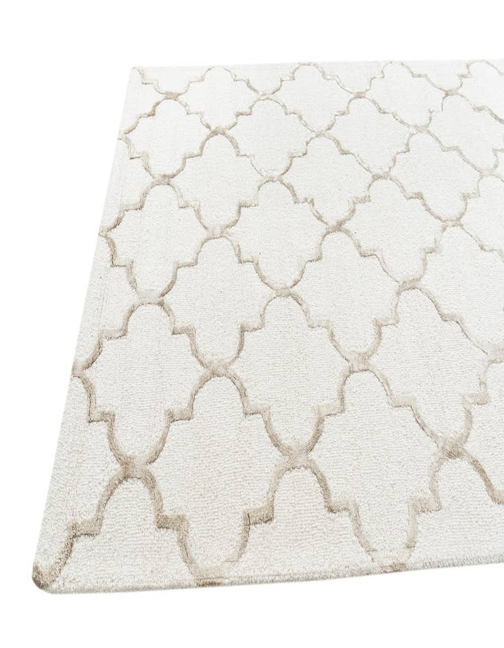 Detail image of  5' 1 x 7' 6 Luna Rug