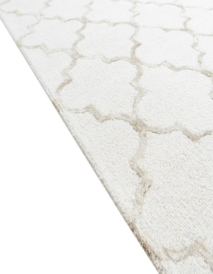 Detail image of  5' 1 x 7' 6 Luna Rug