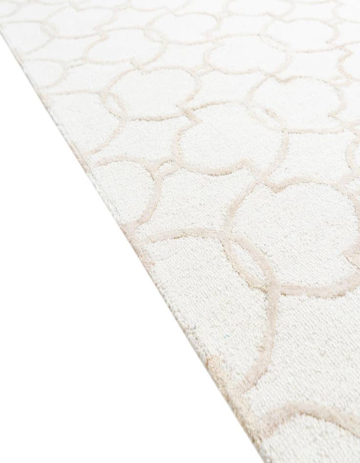 Detail image of  5' 1 x 7' 6 Luna Rug