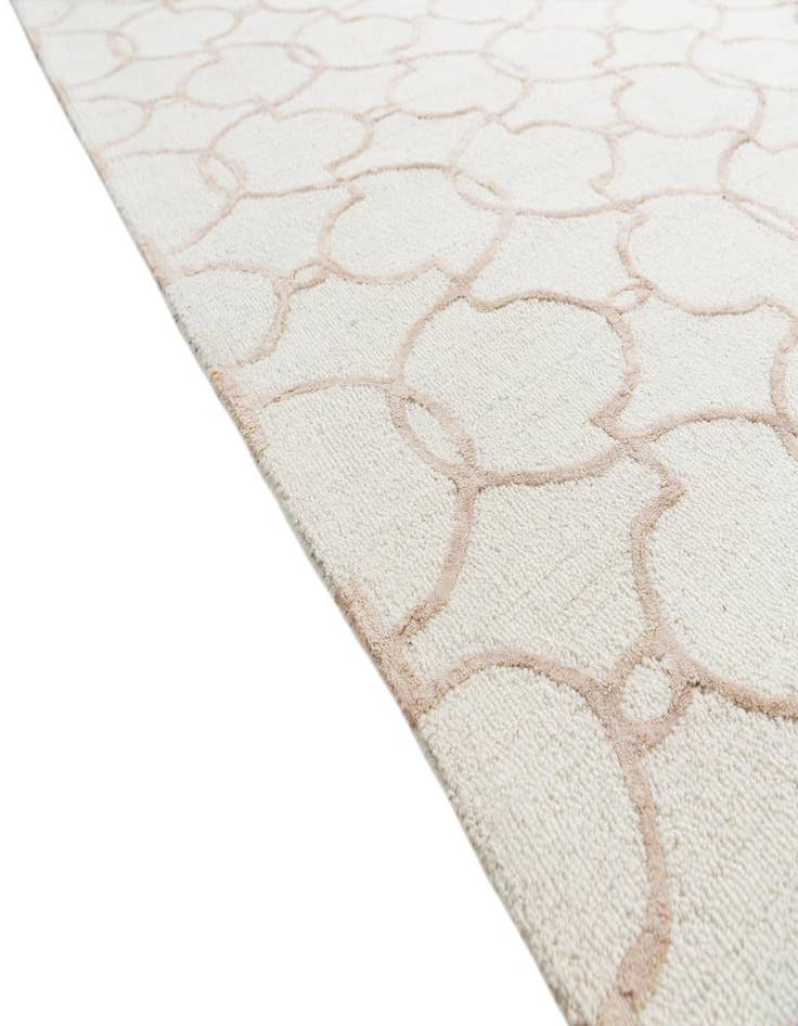 Detail image of  5' 1 x 7' 6 Luna Rug