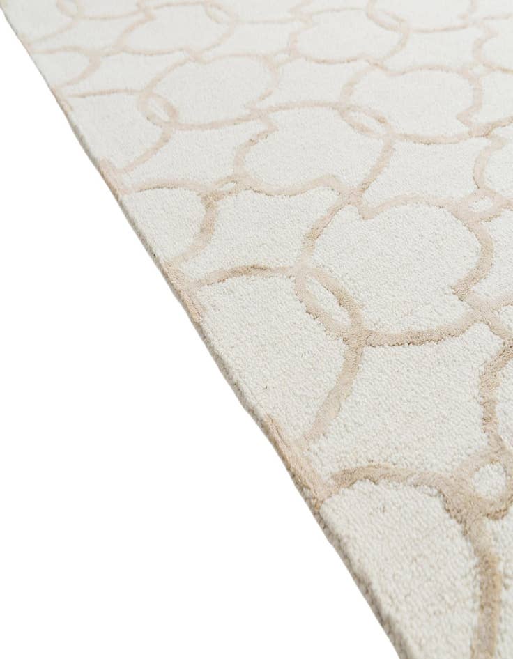 Detail image of  5' 1 x 7' 6 Luna Rug