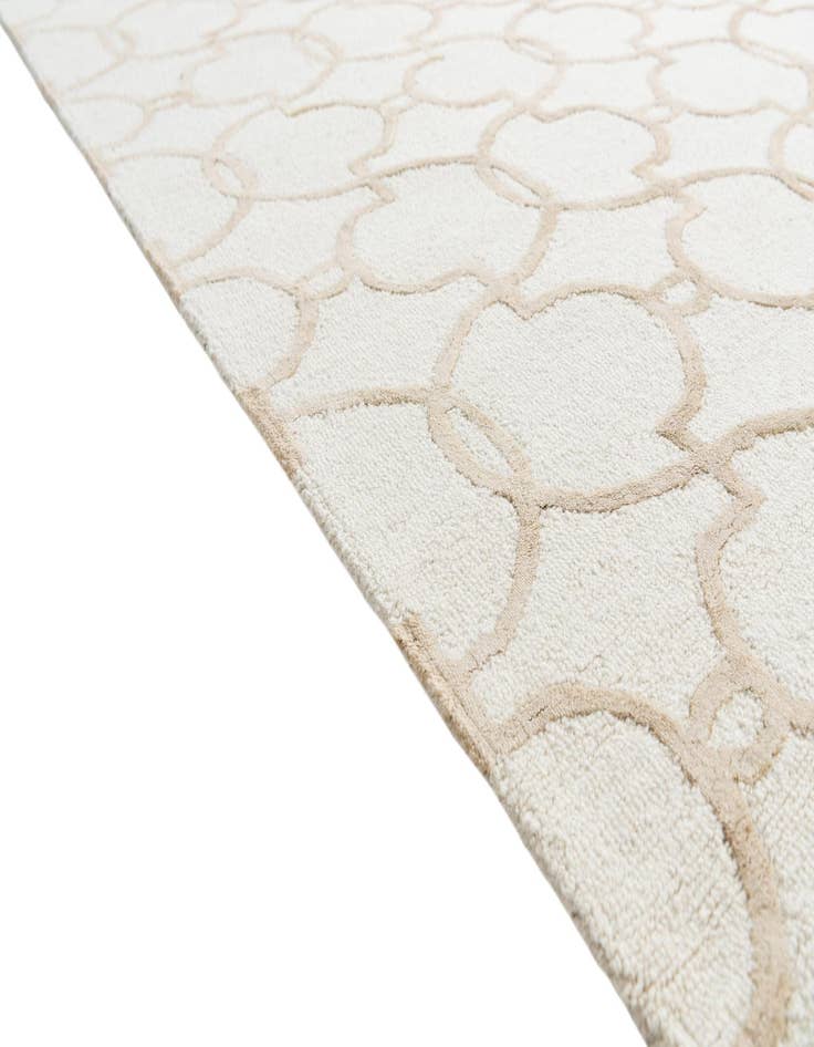 Detail image of  5' 1 x 7' 6 Luna Rug
