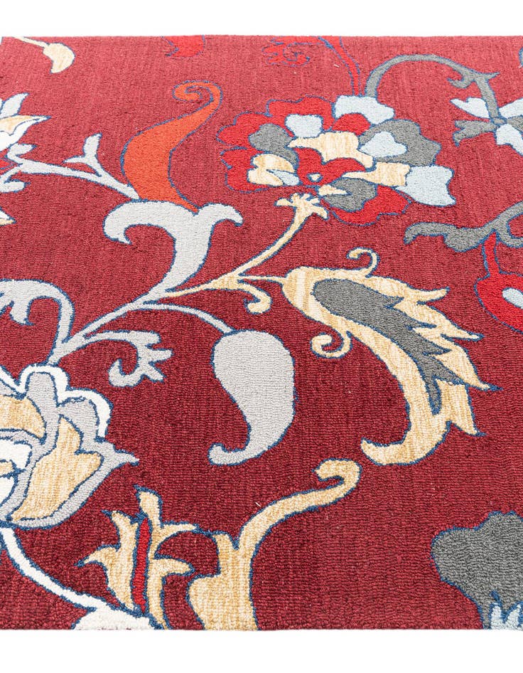 Detail image of  5' x 7' 5 Luna Rug