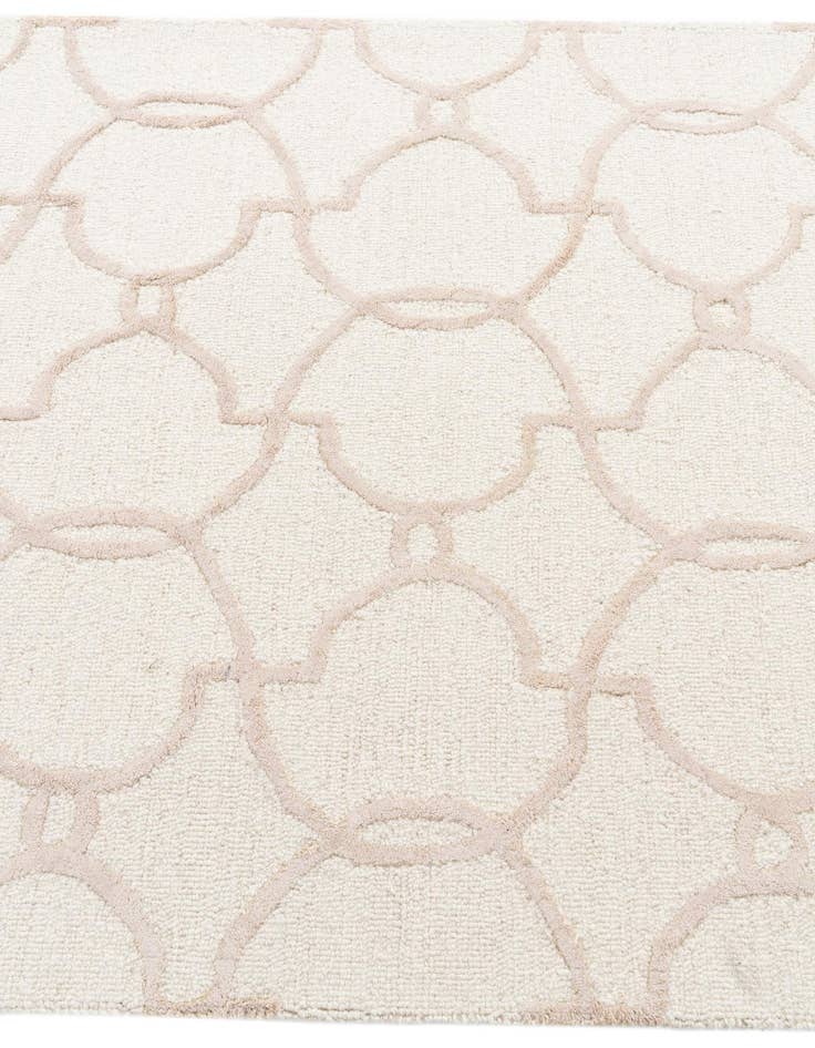 Detail image of  4' 1 x 6' Luna Rug