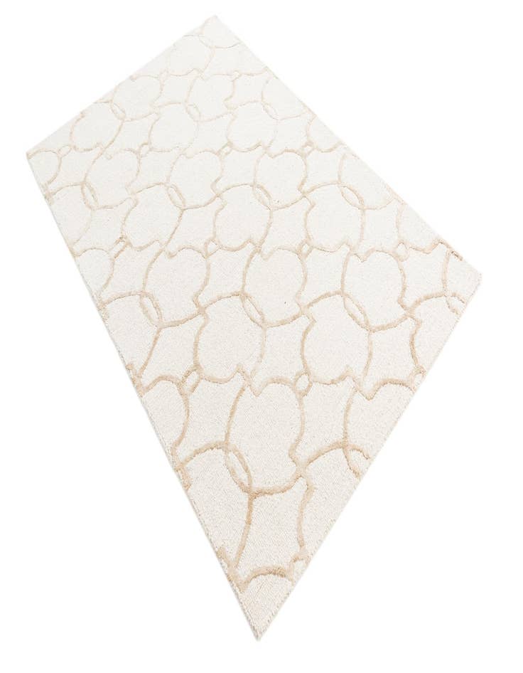 Detail image of  4' 1 x 6' Luna Rug