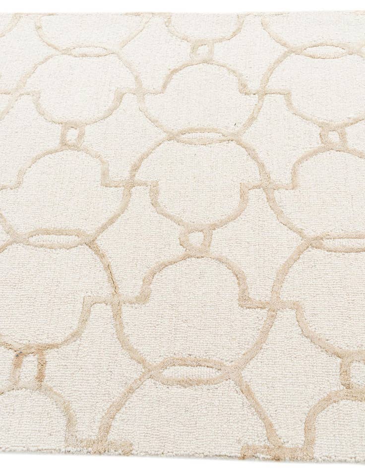 Detail image of  4' 1 x 6' Luna Rug