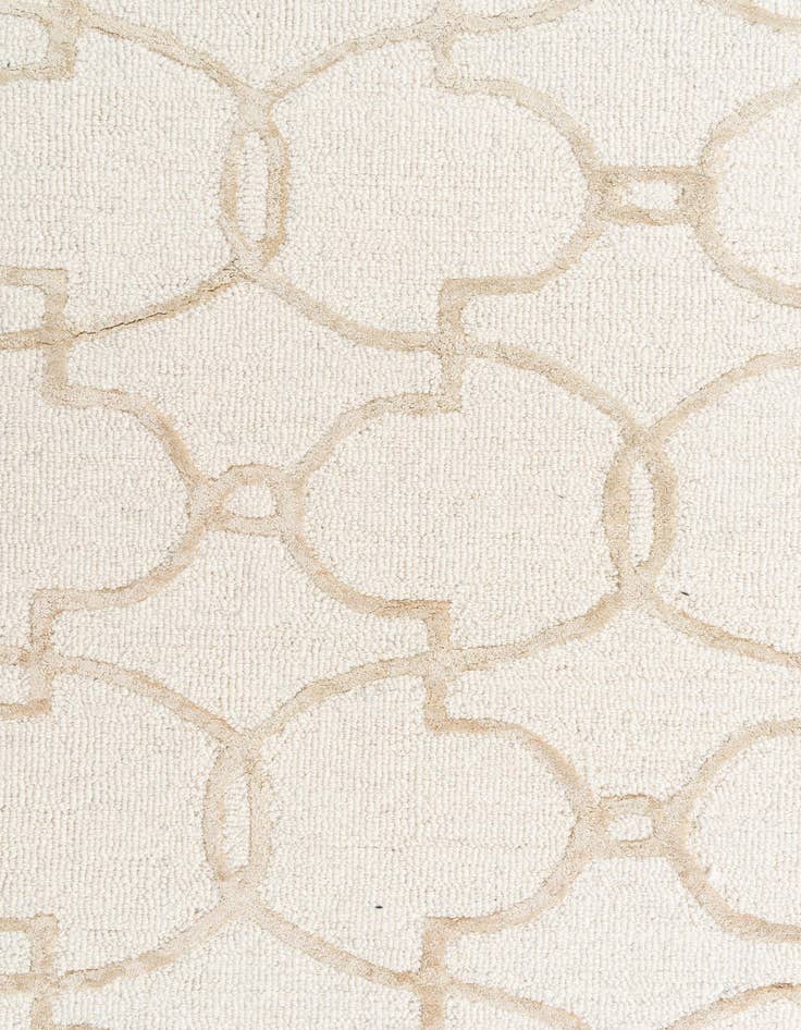 Detail image of  4' 1 x 6' Luna Rug
