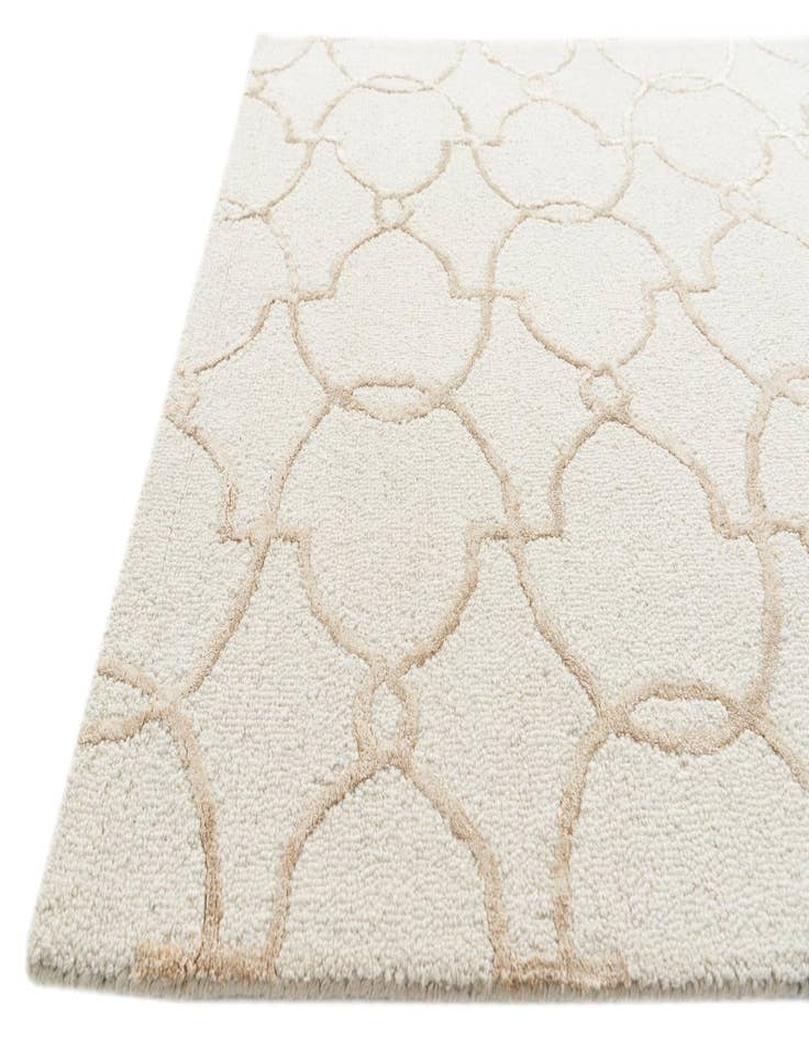 Detail image of  4' x 6' Luna Rug