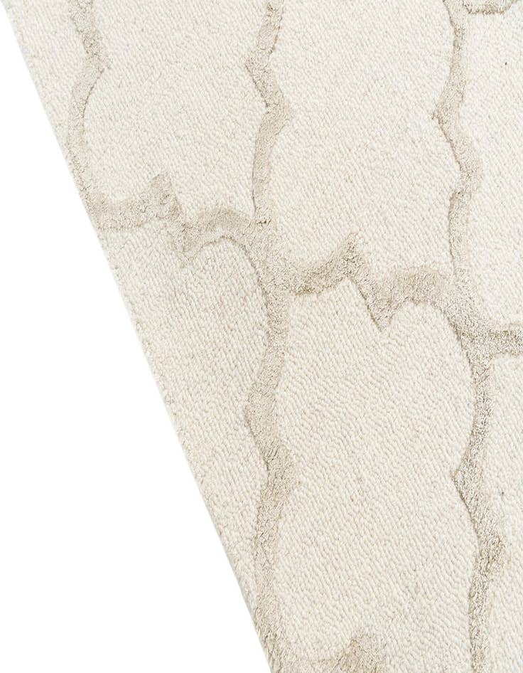 Detail image of  5' x 7' 5 Luna Rug