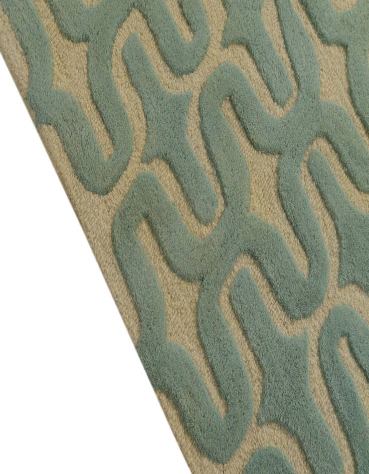 Detail image of  5' x 7' 5 Luna Rug