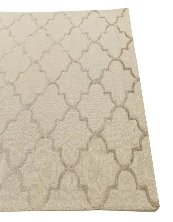 Detail image of  5' x 7' 5 Luna Rug