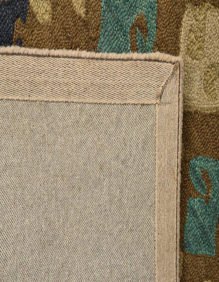 Detail image of  8' x 10' Luna Rug