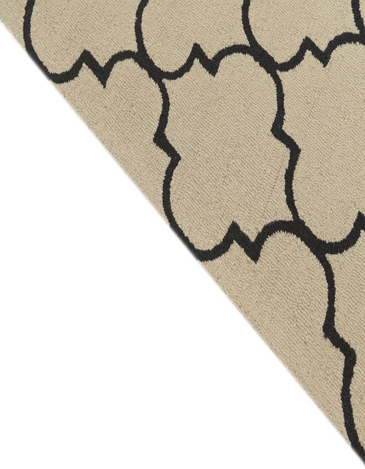 Detail image of  5' x 7' 10 Luna Wool Rug
