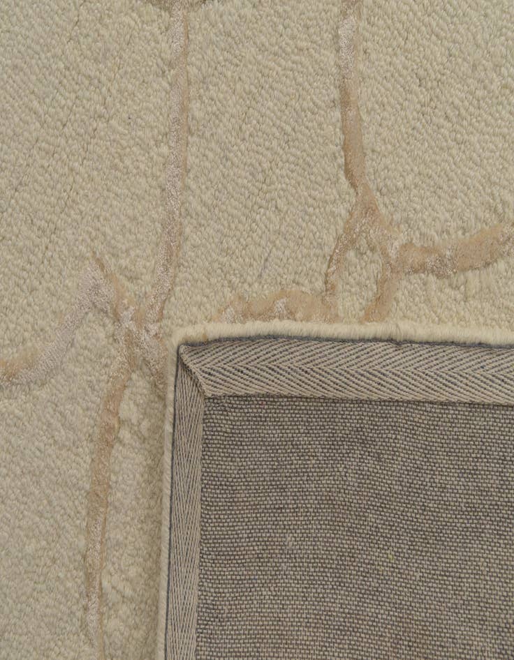 Detail image of  5' 1 x 7' 6 Luna Rug