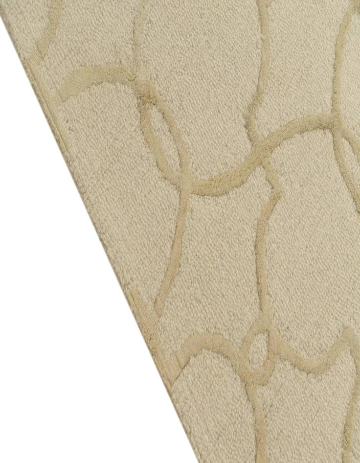 Detail image of  5' x 7' 6 Luna Wool Rug