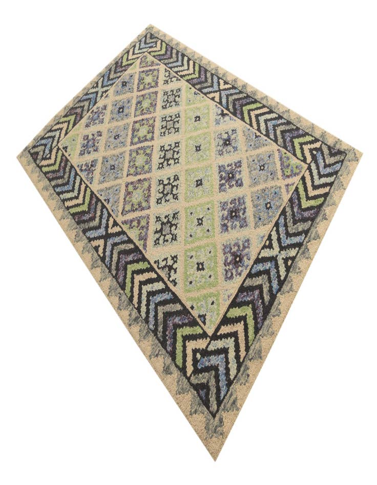 Detail image of  5' x 7' 5 Luna Wool Rug