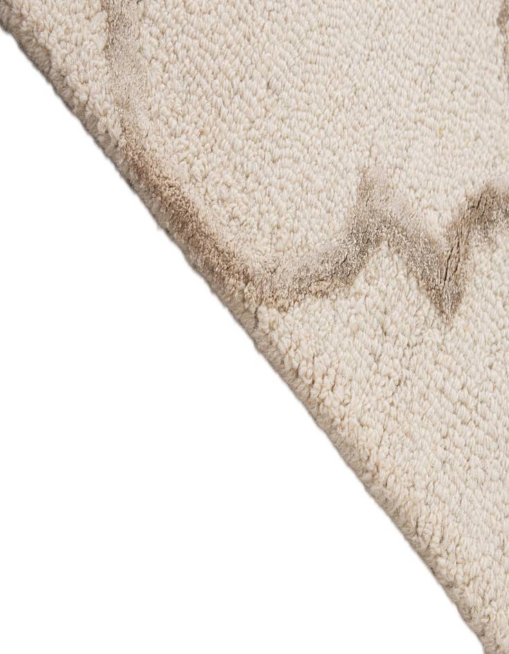 Detail image of  7' 6 x 9' 6 Luna Rug