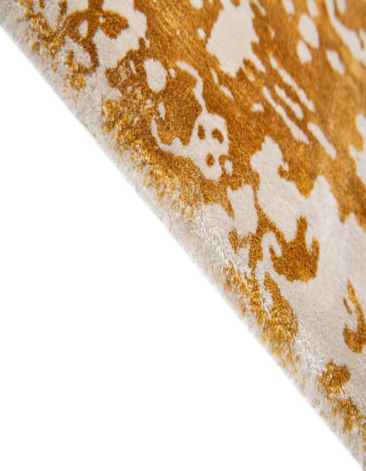 Detail image of  3' x 5' 2 Luna Rug