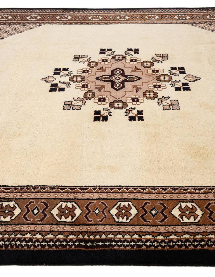 Detail image of  6' 7 x 10'  Hand Knotted Memeih Wool Rug