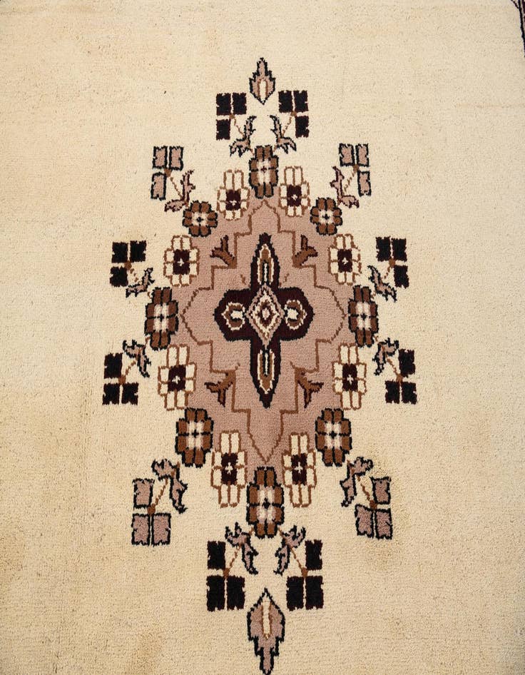 Detail image of  6' 7 x 10'  Hand Knotted Memeih Wool Rug