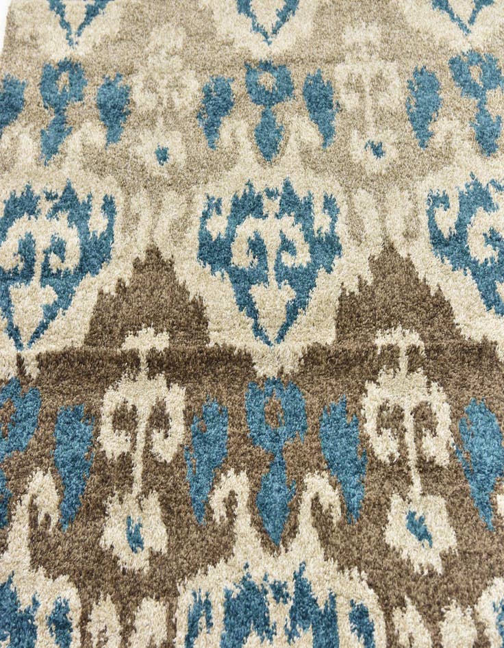 Detail image of  5' 3 x 7' 7 Midas Frieze Rug