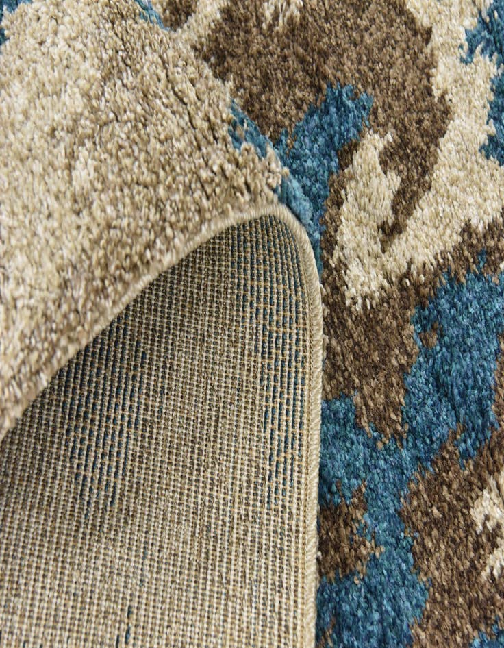 Detail image of  5' 3 x 7' 7 Midas Frieze Rug